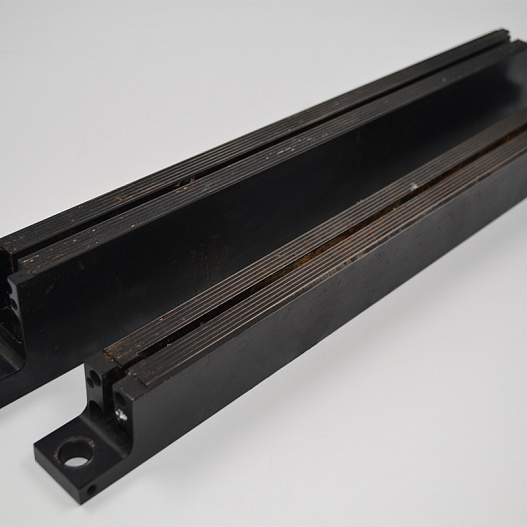 End-soldering knives of the packaging equipment
