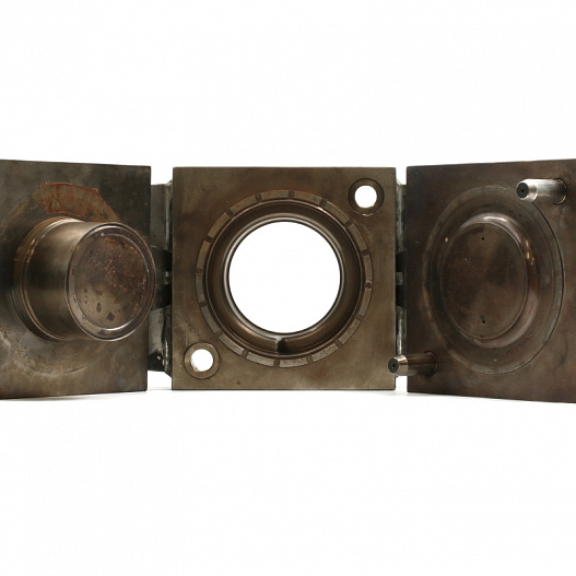 Moulds to produce items of raw rubber