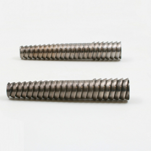 Extruder screws
