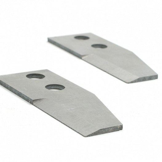 Knives for parting chewing gum 