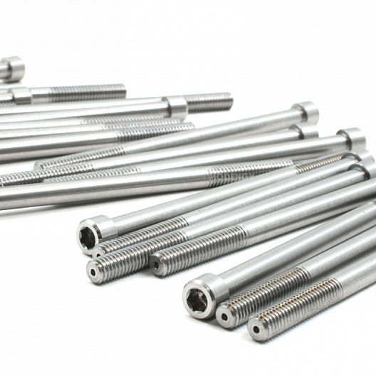 Screws of the oil-field equipment